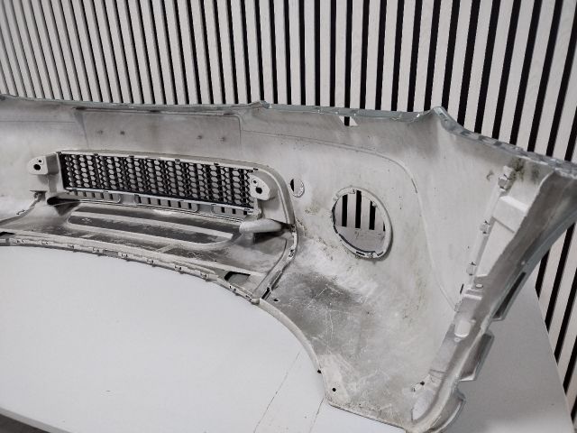 bontott SKODA OCTAVIA II Első Lökhárító (Üresen)