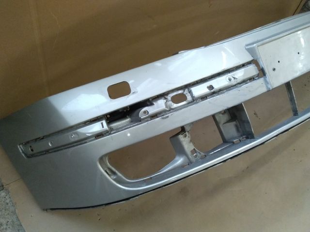 bontott SKODA OCTAVIA II Első Lökhárító (Üresen)