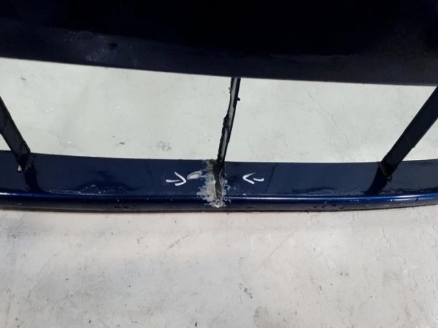 bontott SKODA OCTAVIA II Első Lökhárító (Üresen)