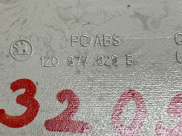 bontott SKODA OCTAVIA II Első Tetőkárpit Takarófedél