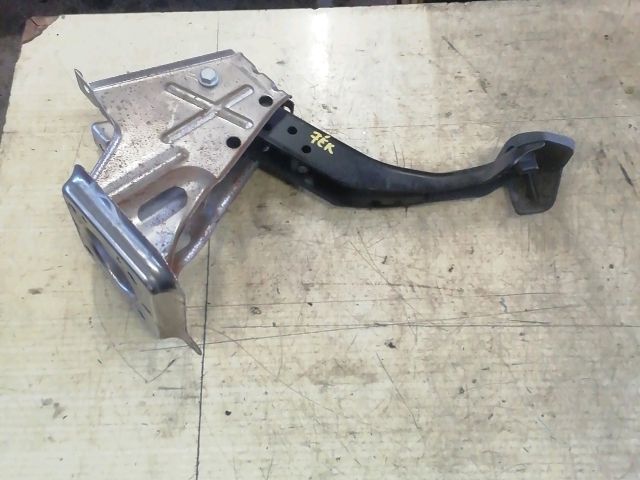 bontott SKODA OCTAVIA II Fékpedál