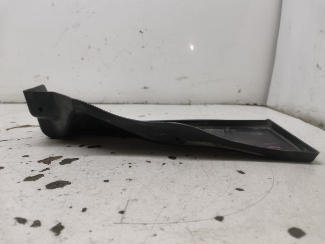 bontott SKODA OCTAVIA II Felső Hűtő Légterelő