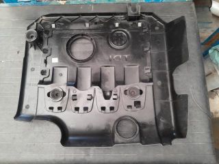 bontott SKODA OCTAVIA II Felső Hűtőburkolat