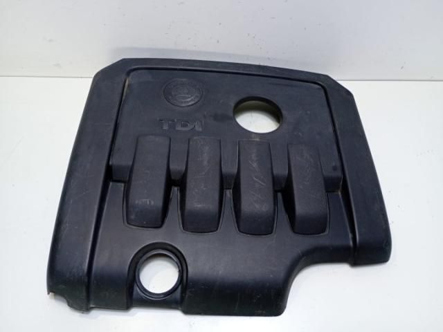 bontott SKODA OCTAVIA II Felső Hűtőburkolat