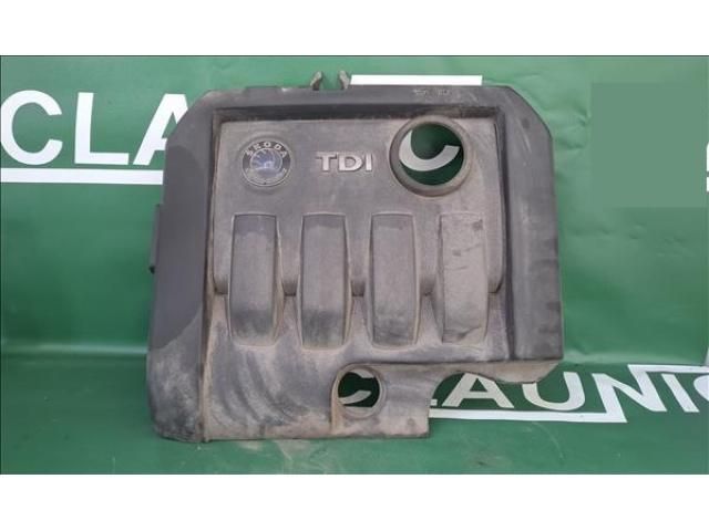 bontott SKODA OCTAVIA II Felső Hűtőburkolat