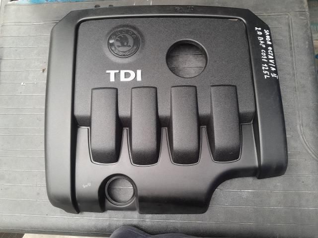 bontott SKODA OCTAVIA II Felső Hűtőburkolat