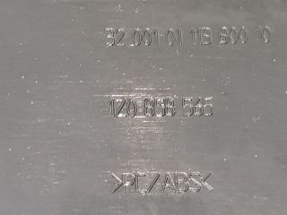 bontott SKODA OCTAVIA II Felső Kormányoszlop Burkolat