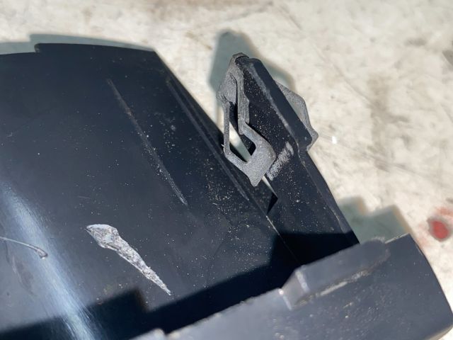 bontott SKODA OCTAVIA II Felső Kormányoszlop Burkolat