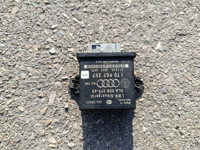 bontott SKODA OCTAVIA II Fényszóró Elektronika