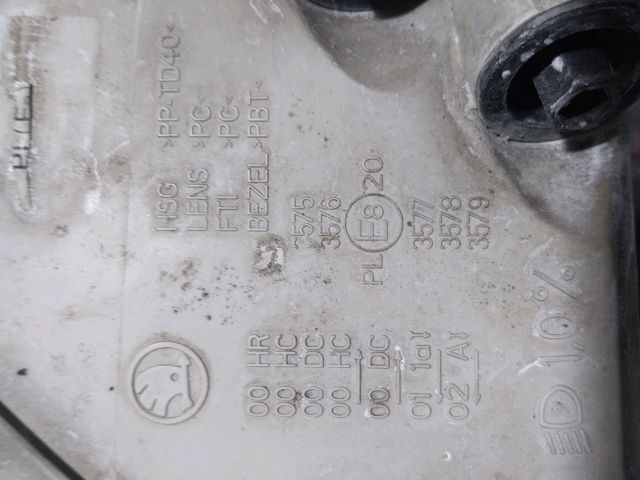 bontott SKODA OCTAVIA II Fényszóró Pár