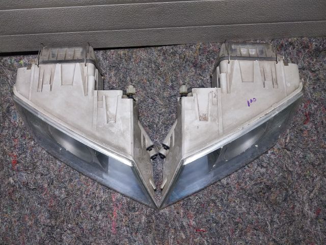 bontott SKODA OCTAVIA II Fényszóró Pár