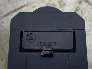 bontott SKODA OCTAVIA II Fényszórómagasság Állító Kapcsoló