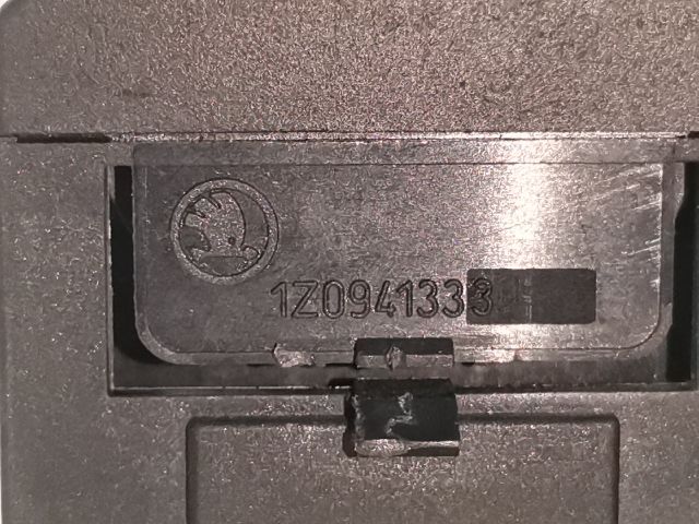 bontott SKODA OCTAVIA II Fényszórómagasság Állító Kapcsoló