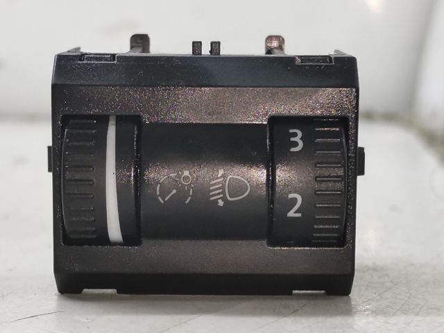 bontott SKODA OCTAVIA II Fényszórómagasság Állító Kapcsoló