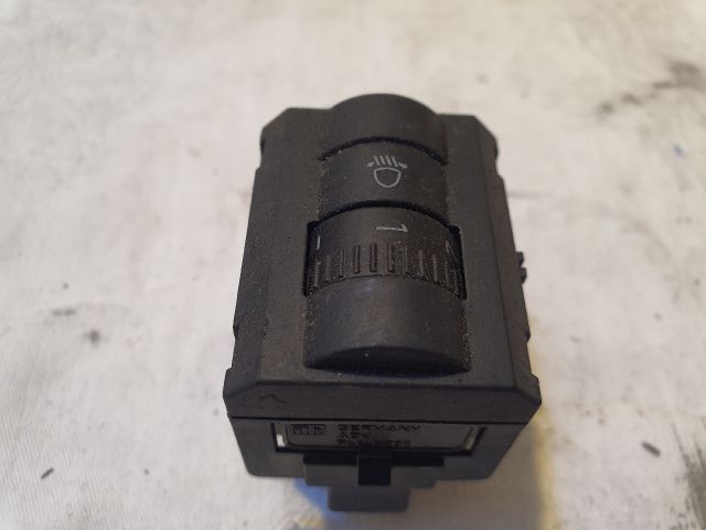 bontott SKODA OCTAVIA II Fényszórómagasság Állító Kapcsoló