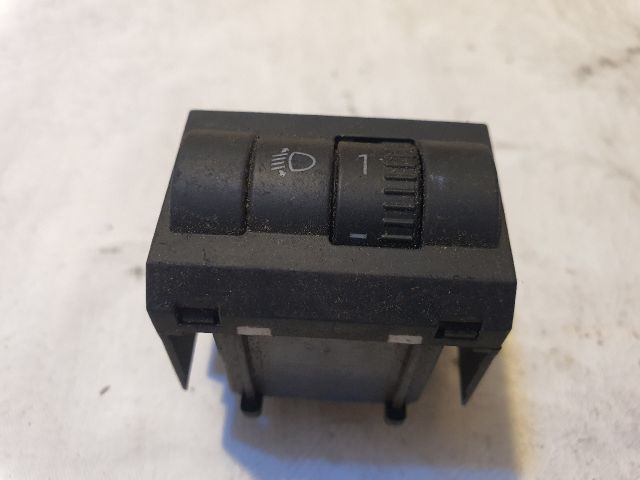 bontott SKODA OCTAVIA II Fényszórómagasság Állító Kapcsoló