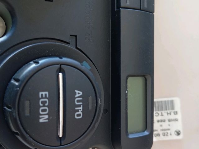 bontott SKODA OCTAVIA II Fűtéskapcsoló (digit klímás)