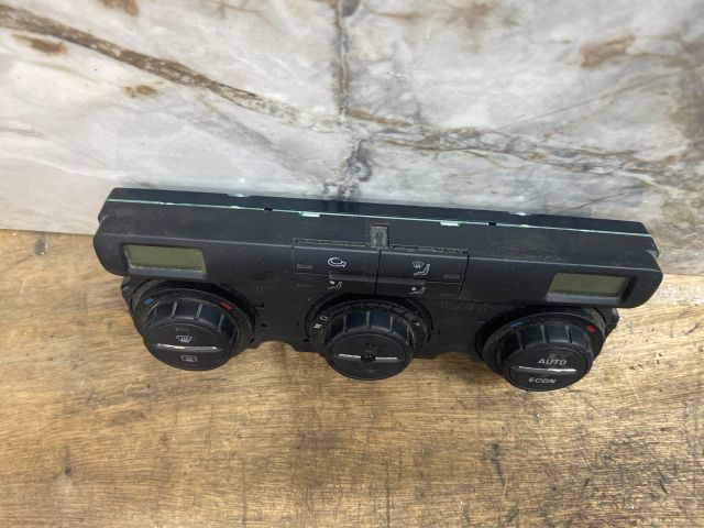 bontott SKODA OCTAVIA II Fűtéskapcsoló (digit klímás)