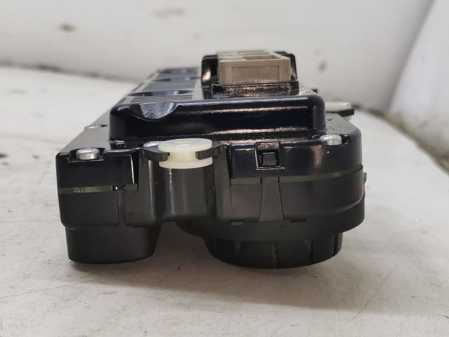 bontott SKODA OCTAVIA II Fűtéskapcsoló (digit klímás)