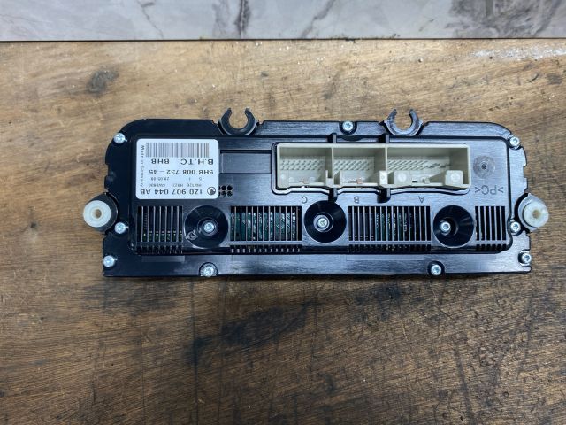 bontott SKODA OCTAVIA II Fűtéskapcsoló (digit klímás)