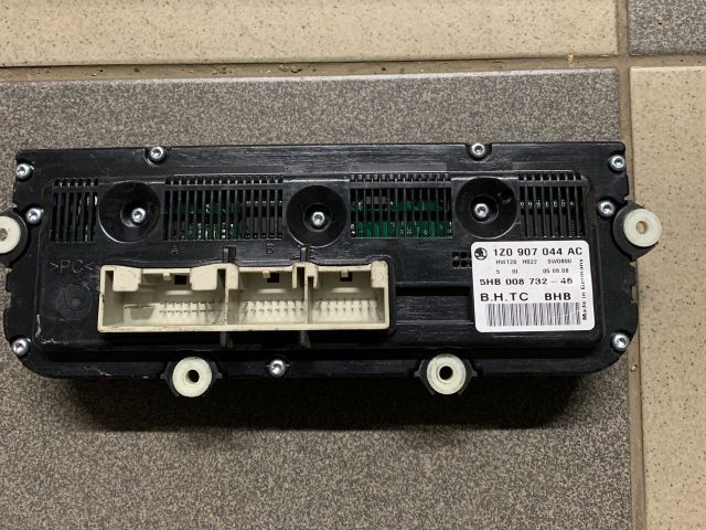 bontott SKODA OCTAVIA II Fűtéskapcsoló (digit klímás)