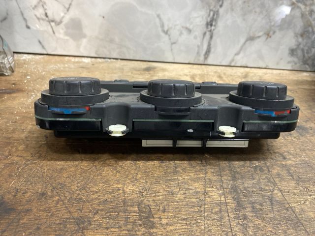 bontott SKODA OCTAVIA II Fűtéskapcsoló (digit klímás)