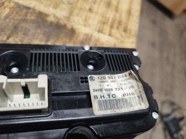 bontott SKODA OCTAVIA II Fűtéskapcsoló (digit klímás)