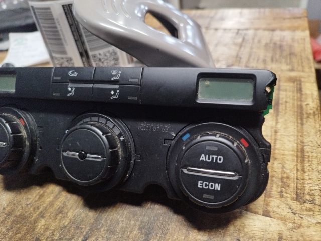 bontott SKODA OCTAVIA II Fűtéskapcsoló (digit klímás)