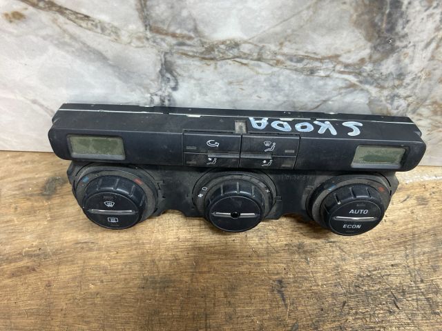 bontott SKODA OCTAVIA II Fűtéskapcsoló (digit klímás)