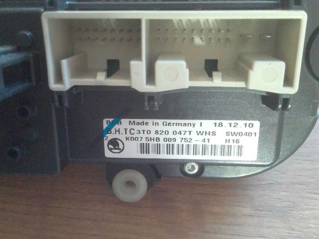 bontott SKODA OCTAVIA II Fűtéskapcsoló (manuális klímás)