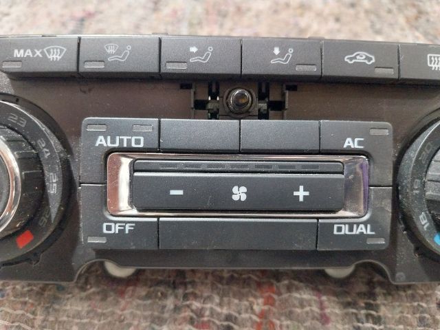 bontott SKODA OCTAVIA II Fűtéskapcsoló (manuális klímás)