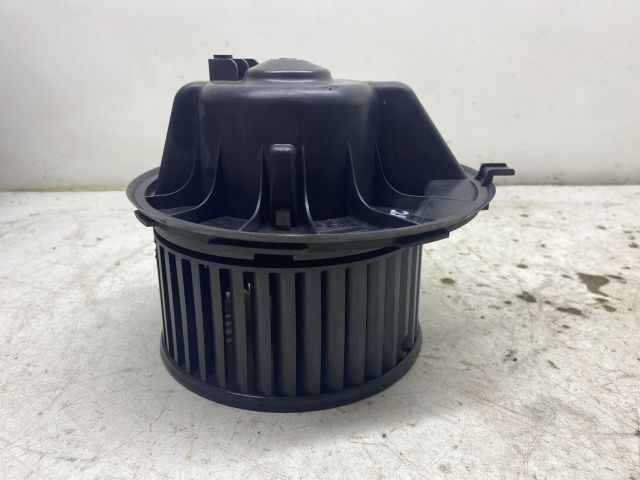 bontott SKODA OCTAVIA II Fűtőmotor (Klímás)