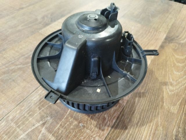 bontott SKODA OCTAVIA II Fűtőmotor (Klímás)