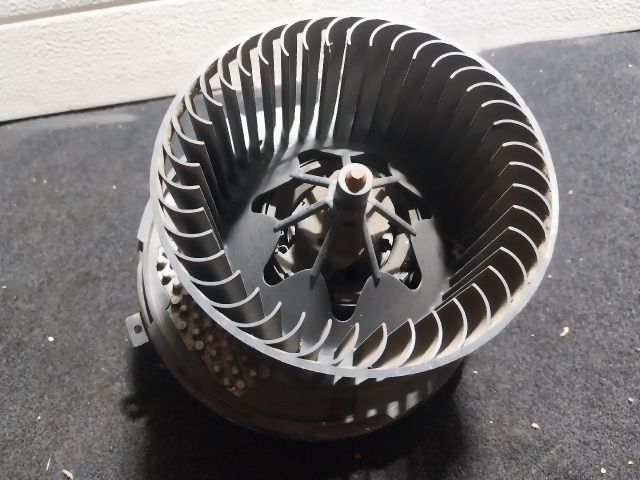 bontott SKODA OCTAVIA II Fűtőmotor (Klímás)