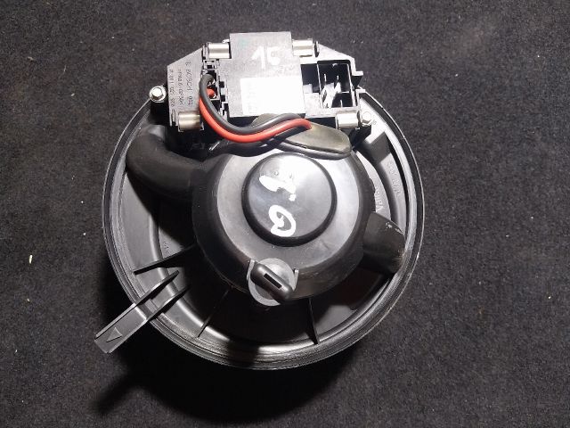 bontott SKODA OCTAVIA II Fűtőmotor (Klímás)