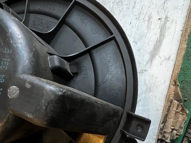 bontott SKODA OCTAVIA II Fűtőmotor (Klímás)