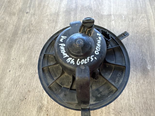 bontott SKODA OCTAVIA II Fűtőmotor (Klímás)