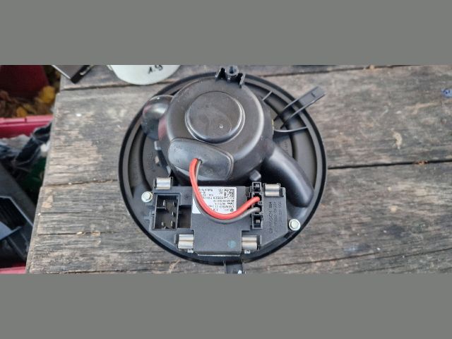 bontott SKODA OCTAVIA II Fűtőmotor (Klímás)