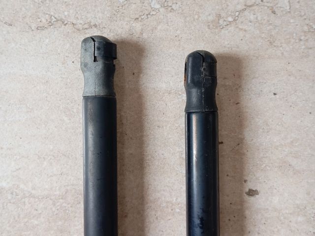 bontott SKODA OCTAVIA II Gázrugós Kitámasztó Teleszkóp Pár Csomagtérajtó