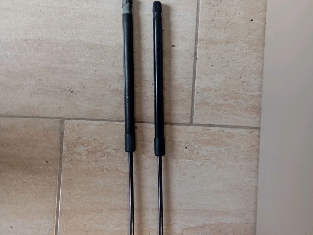 bontott SKODA OCTAVIA II Gázrugós Kitámasztó Teleszkóp Pár Csomagtérajtó