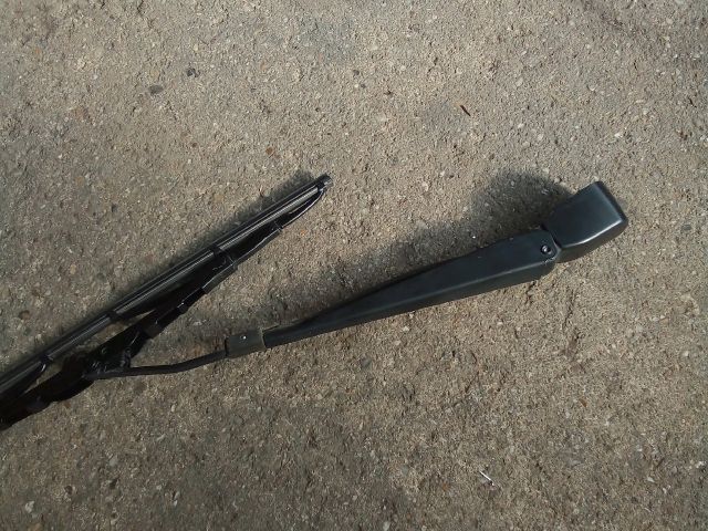 bontott SKODA OCTAVIA II Hátsó Ablaktörlő Kar