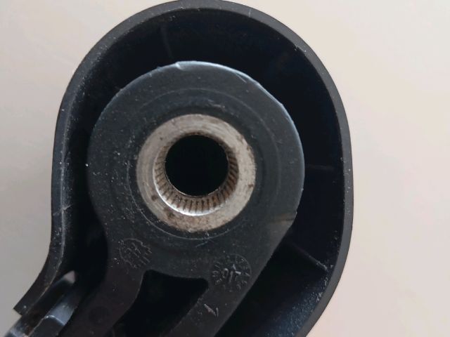 bontott SKODA OCTAVIA II Hátsó Ablaktörlő Kar