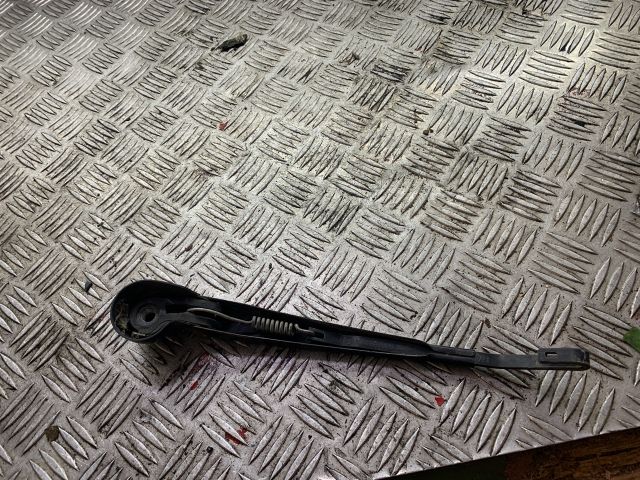 bontott SKODA OCTAVIA II Hátsó Ablaktörlő Kar