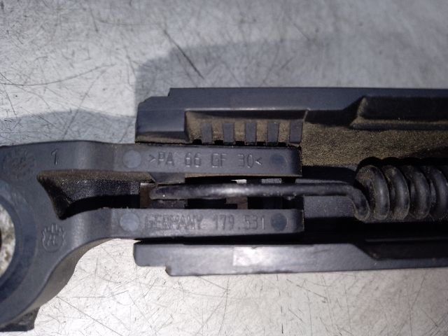 bontott SKODA OCTAVIA II Hátsó Ablaktörlő Kar