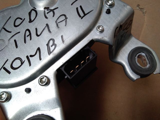 bontott SKODA OCTAVIA II Hátsó Ablaktörlő Motor