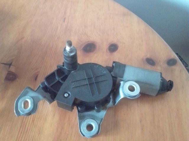 bontott SKODA OCTAVIA II Hátsó Ablaktörlő Motor