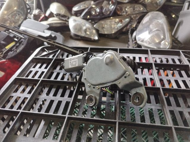 bontott SKODA OCTAVIA II Hátsó Ablaktörlő Motor