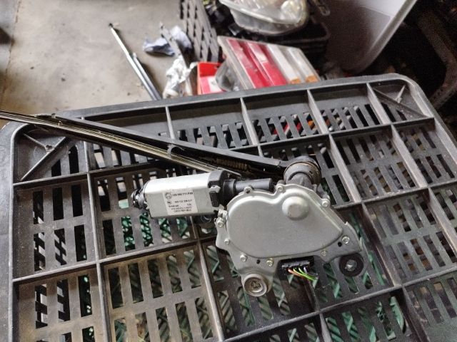 bontott SKODA OCTAVIA II Hátsó Ablaktörlő Motor