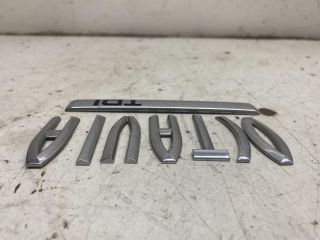 bontott SKODA OCTAVIA II Hátsó Embléma