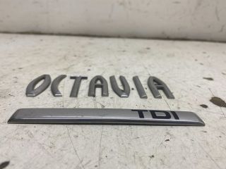bontott SKODA OCTAVIA II Hátsó Embléma